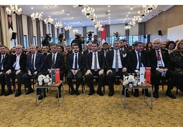 Başkan Aydın Afetlere Dirençli Kentler Paneli'ne Katıldı