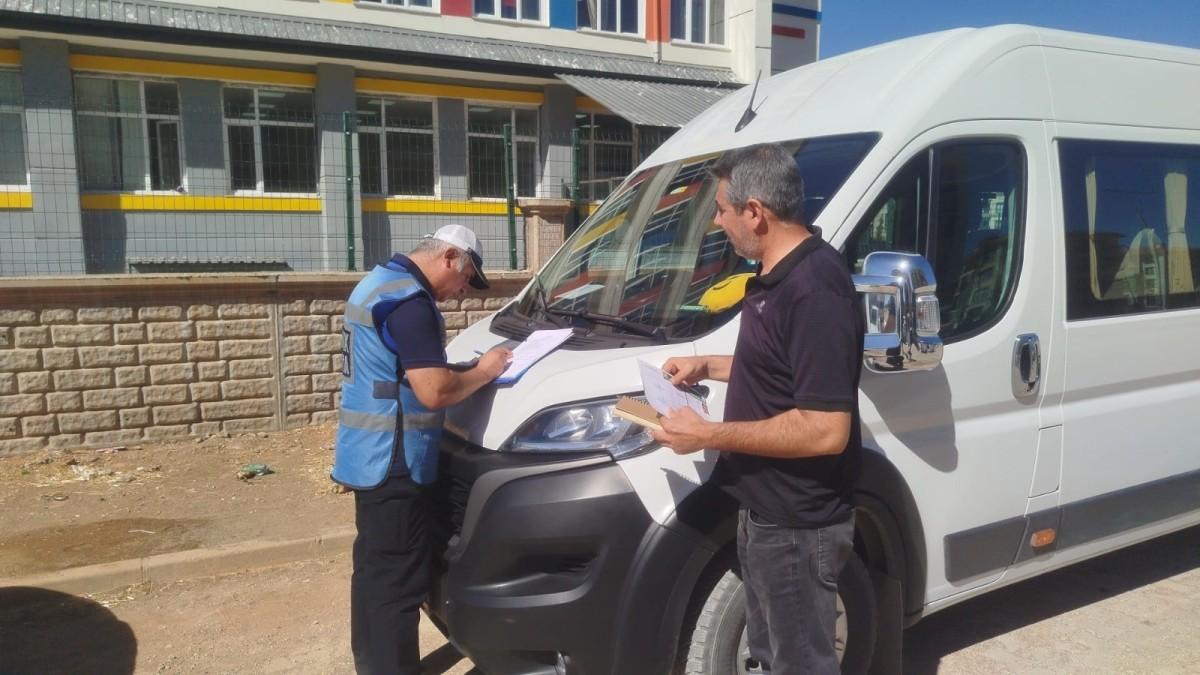 Adıyaman’da öğrenci servisleri denetlendi Adıyaman’da öğrenci servisleri denetlendi