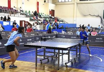 Osmangazi Belediyesi masa tenisine ev sahipliği yaptı