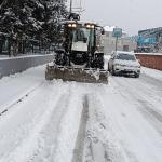 Nilüfer'de kar yağışına karşı kesintisiz mesai