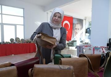 El Emeği Ürünler Yılbaşı Çarşısında