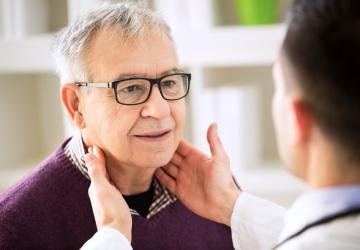 Gırtlak (Larenks) Kanseri Belirtileri Nelerdir?