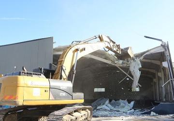 Nilüfer'de imara aykırı iki yapı yıkıldı