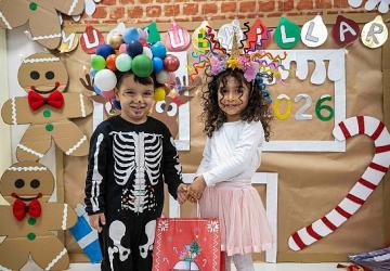 Bornovalı miniklerin Yeni Yıl coşkusu