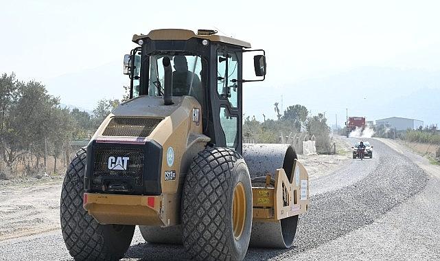 Büyükşehir Turgutlu'da 10 Kilometrelik Sathi Kaplama Çalışmasını Tamamladı Büyükşehir Turgutlu'da 10 Kilometrelik Sathi Kaplama Çalışmasını Tamamladı