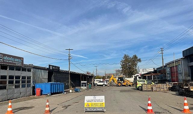 Nilüfer Belediyesi Beşevler Sanayi Sitesi'nin yollarını yeniliyor Nilüfer Belediyesi Beşevler Sanayi Sitesi'nin yollarını yeniliyor