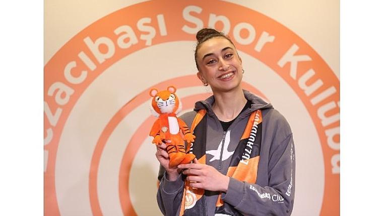 Eczacıbaşı Dynavit, Elif Şahin ile “yola devam" dedi