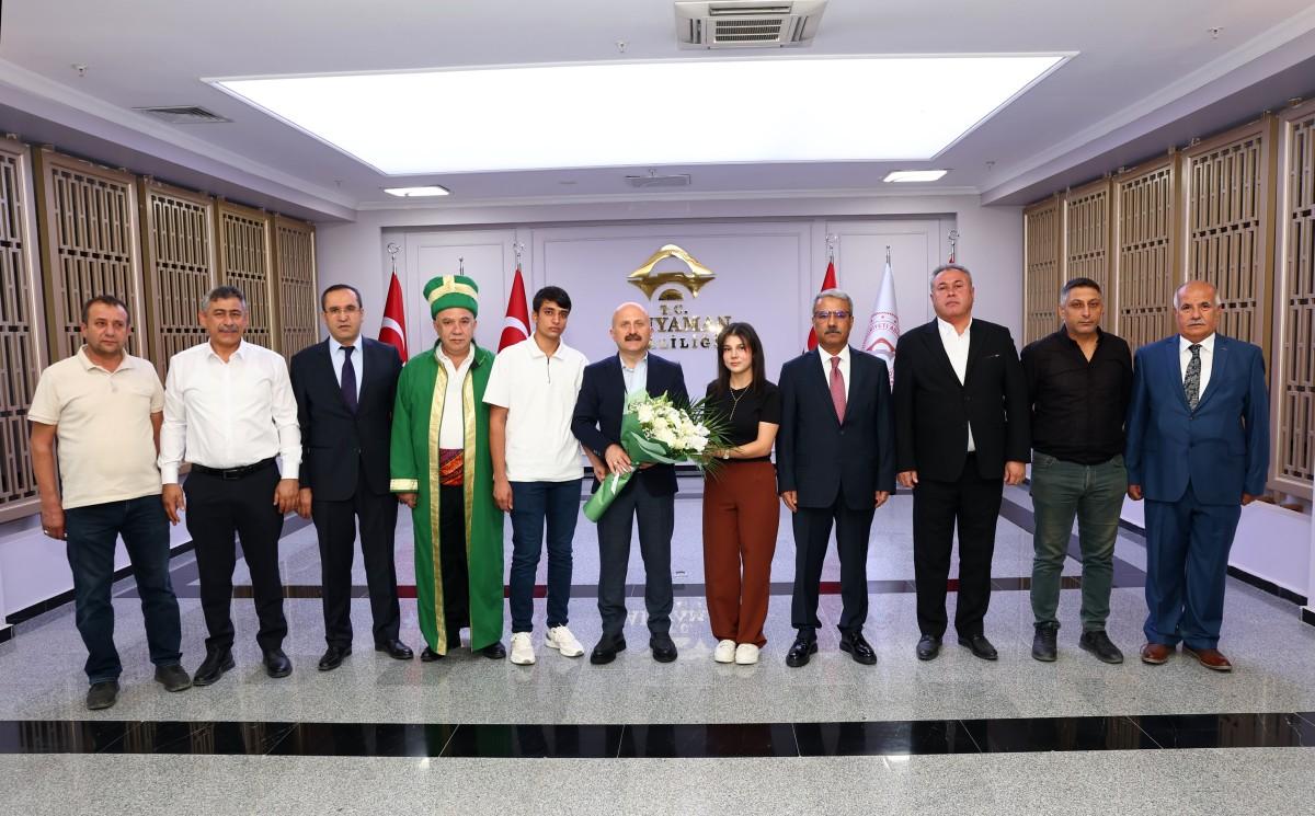 Adıyaman’da yılın ahisi, kalfası ve çırağı ödüllerini aldı Adıyaman’da yılın ahisi, kalfası ve çırağı ödüllerini aldı