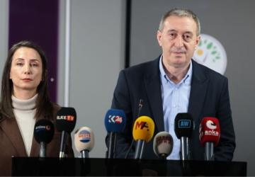 Tuncer Bakırhan’dan Halep’teki saldırılara ilişkin Hakan Fidan’a sert tepki: ‘Çatışmanın siyaset dilini konuşuyorsunuz’