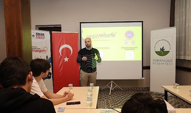 Osmangazi Belediyesi'nden Gençlere Eleştirel Düşünce Atölyesi