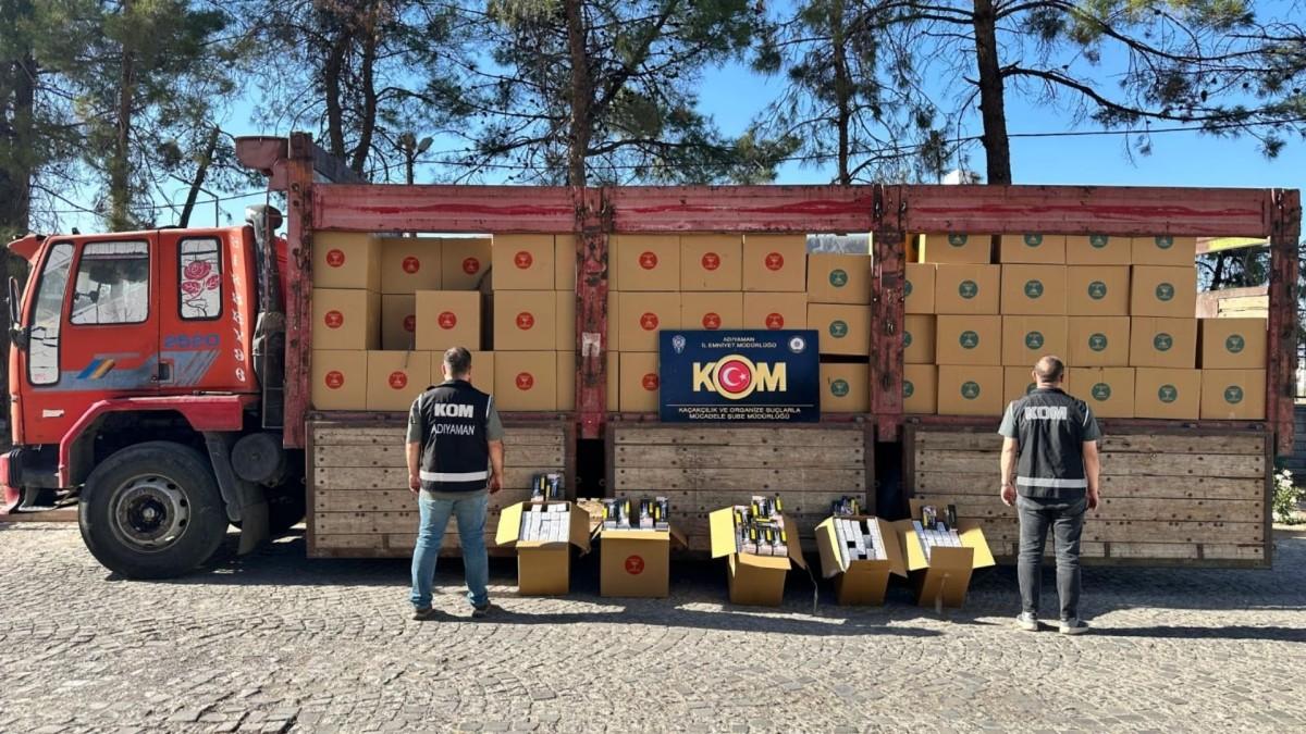 Adıyaman’da, 3 milyon bandrolsüz makaron ele geçirildi Adıyaman’da, 3 milyon bandrolsüz makaron ele geçirildi