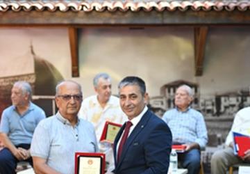 İzmir İtfaiyesi'nin çınarları genç meslektaşları ile buluştu