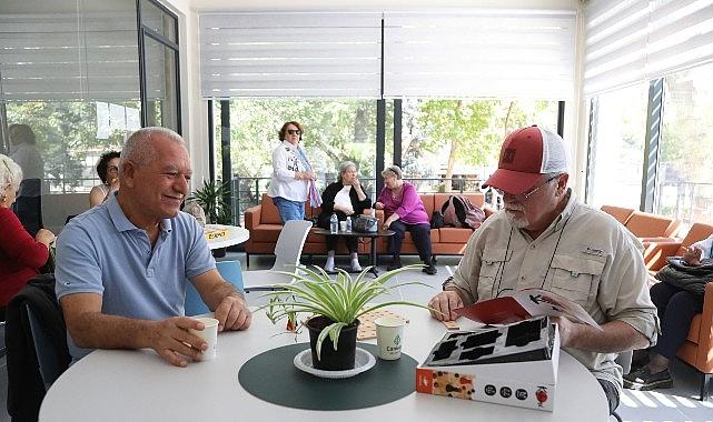 Emekli Lokali'nde Yüzler Gülüyor