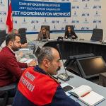 İzmir Büyükşehir Belediyesi'nden turuncu kod alarmı: Kriz masası devrede, tüm birimler sahada