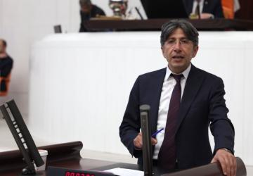 Milletvekili Ali Bozan, Bakan Murat Kurum’a sordu: 'Adıyaman’da halen kaldırılmamış kaç enkaz var?'