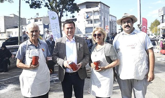 Osmangazi Belediyesi'nden vatandaşlara salça desteği