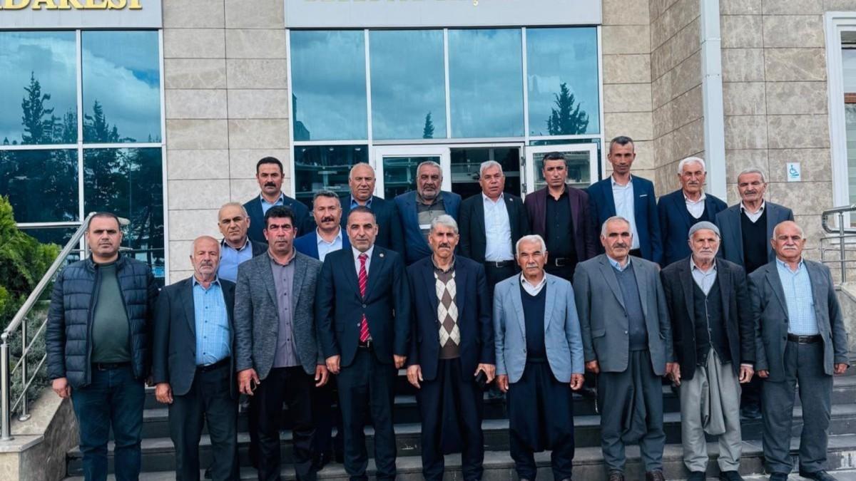 Kahta köy muhtarlarından Turan Yıldırım’a ‘hayırlı olsun’ ziyareti