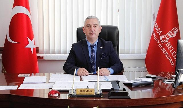 “Öğretmenlerimiz Geleceğimizin Mimarıdır"