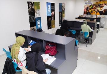 Canik Halk Kütüphanesi Gençlerle Dolup Taşıyor