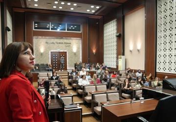 Belediyeden Kadın Sağlığına Yönelik Bilinçlendirme Semineri