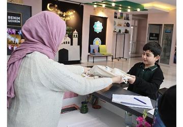 Başkan Altay, Bu Yıl da Çocukları İlk Oruç Hediyesiyle Sevindireceklerini Duyurdu