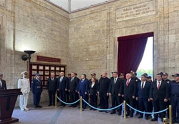 İtfaiyeciler Ata'nın huzuruna çıktı