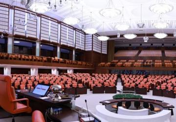 TBMM'ye 2025'te dilekçe verilen istekler:' Sigara kullanmayan personel mesaiden daha erken çıksın'