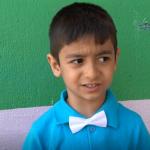 Gülümseten yorum: Küçük Eymen, internetten öğrendiği şekliyle İstiklal Marşı’nı okudu - Videolu Haber