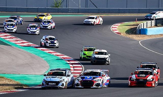 Pist Heyecanı TOSFED İstanbul Park'ta Devam Ediyor Pist Heyecanı TOSFED İstanbul Park'ta Devam Ediyor
