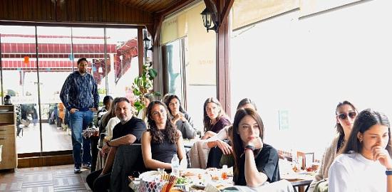 Nilüfer'in sultanları Gölyazı'da buluştu