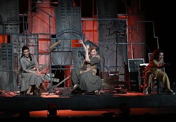 2. Uluslararası Mesir Tiyatro Festivali'nde Duygu Dolu Performans