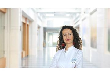 Ağız kokusuna yol açan 6 neden