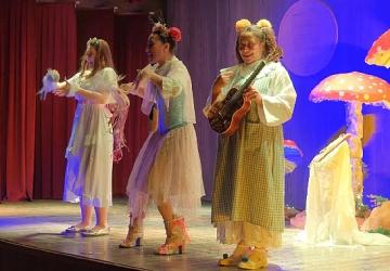 Tiyatro Festivaline 3 Muhteşem Oyunla Muhteşem Final