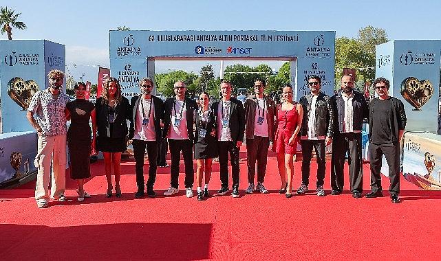 Altın Portakal yarışında bugün beyazperdeye, hayatta kalma hikâyeleri yansıdı Altın Portakal yarışında bugün beyazperdeye, hayatta kalma hikâyeleri yansıdı