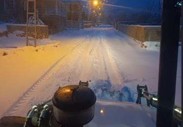 Kahta’da Karla Mücadele Çalışmaları Aralıksız Sürüyor