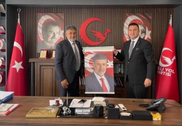 TÜMKON Heyeti Milli Yol Partisi’ni Ziyaret Etti