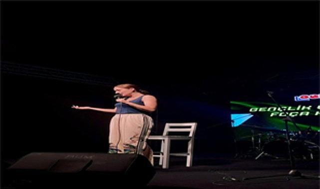 Gençler, kamp için Foça'da buluştu