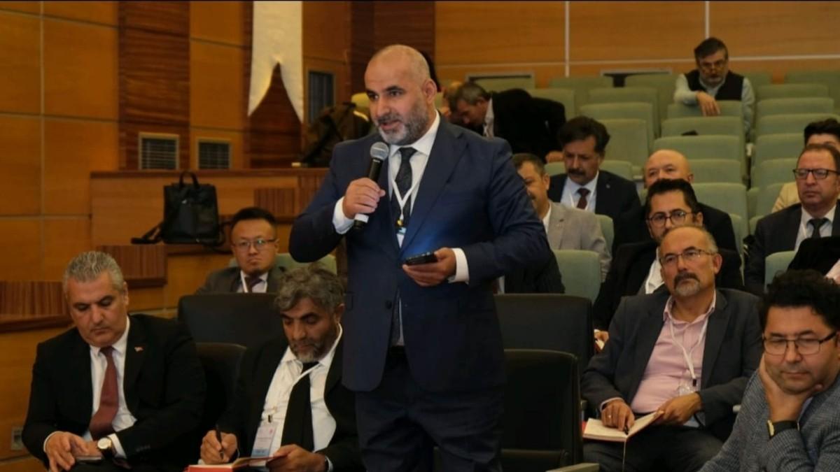 Prof. Dr. Rençber: ‘Alevilik-Bektaşilik dersleri üniversitelerde yer almalı’ Prof. Dr. Rençber: ‘Alevilik-Bektaşilik dersleri üniversitelerde yer almalı’
