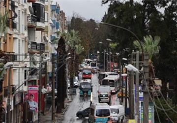 Özmen Caddesi'nde yeni altyapı yağmur sınavını geçti