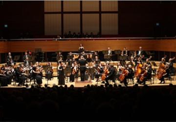 İzmir Devlet Senfoni Orkestrası iki büyük yeteneği buluşturdu