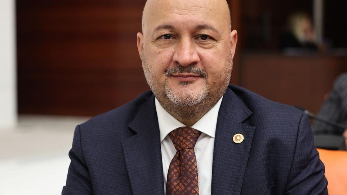 Milletvekili Resul Kurt açıkladı: Çelikhan yolu tamamlanacak Milletvekili Resul Kurt açıkladı: Çelikhan yolu tamamlanacak