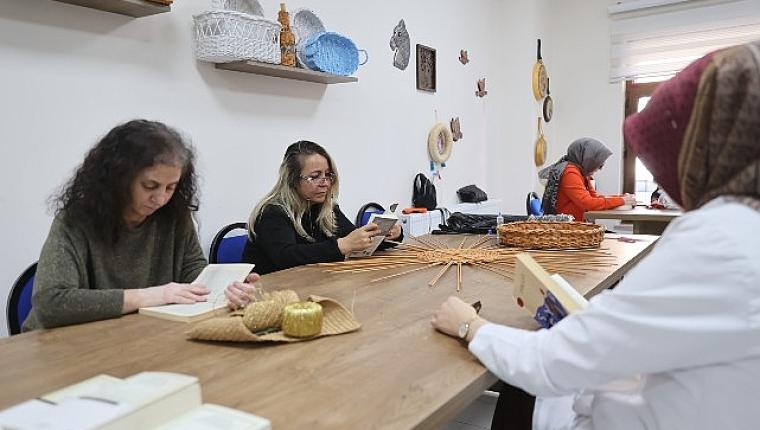 Nevşehir Belediyesi Kursiyerlerine Kitap Okuma Etkinliği