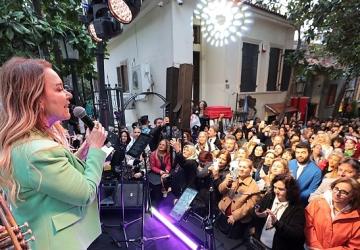 Konak'tan Dario Moreno için unutulmaz şenlik: İzmirliler akın etti