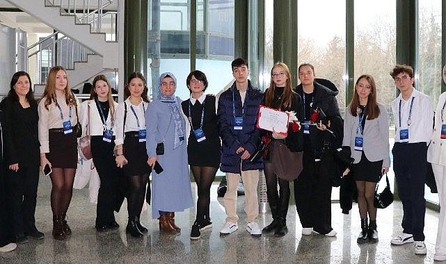 Bayrampaşa'dan dünya bilimine uzanan başarı: Gençler uluslararası arenaya çıkıyor