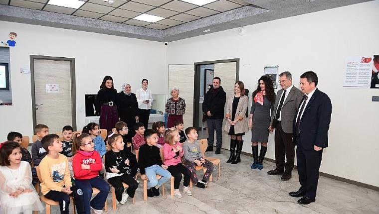 Çocukların Karnelerini Başkan Erkan Aydın Verdi