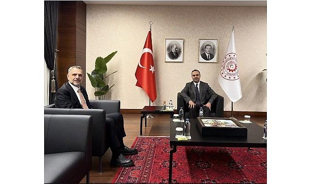 Başkan Vekili Akın, Bakan Kacır'ı ziyaret etti