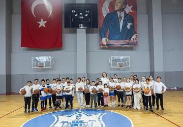 Başkan Mutlu'dan spor okullarına sürpriz ziyaret