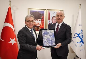 YÖK Başkanı Erol Özvar, DEÜ Ev Sahipliğinde Ege Bölgesi Rektörleri ile Buluştu