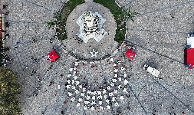 Cumhuriyet Coşkusu "İzmir Zekâ Oyunları Projesi" İle Devam Ediyor Cumhuriyet Coşkusu "İzmir Zekâ Oyunları Projesi" İle Devam Ediyor
