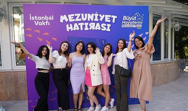 Atatürk'e Armağan Şarkılar Konseri Geliri İstanbul Vakfı'na Bağışlanacak